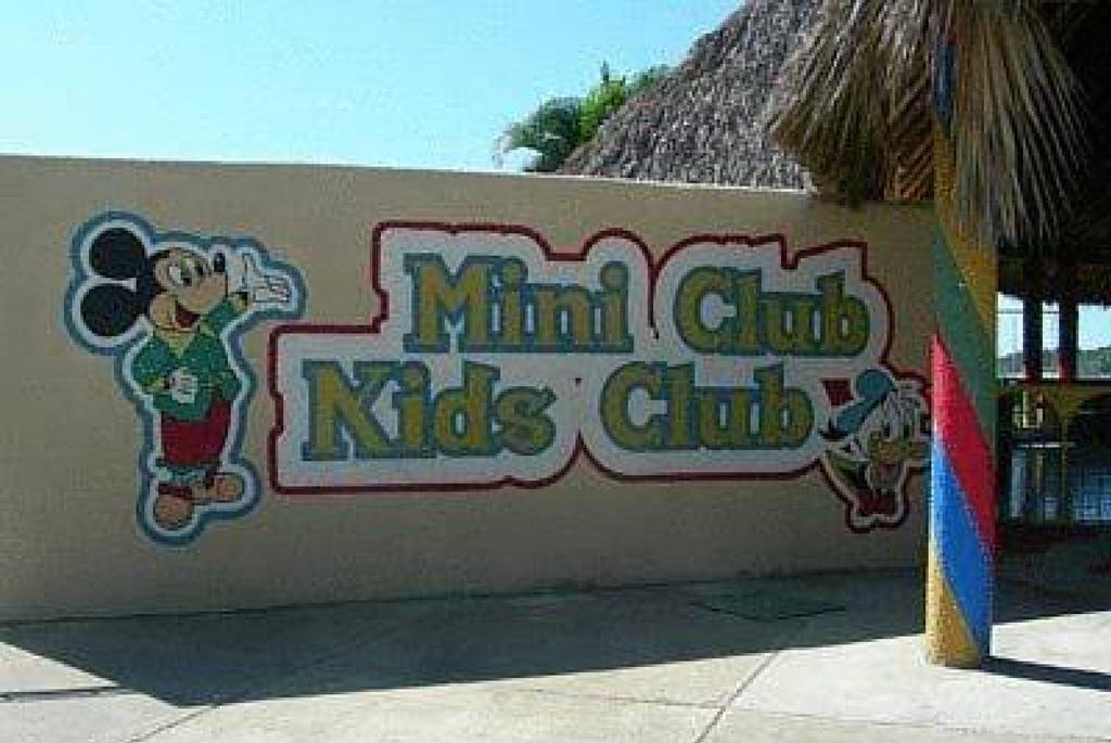 Qualton Club Ixtapa All Inclusive エクステリア 写真
